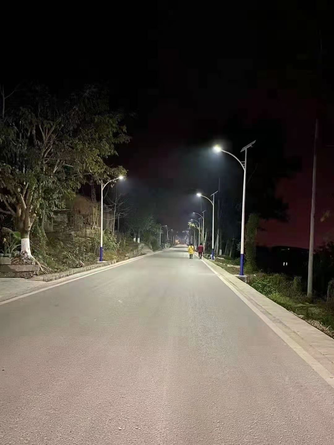 精工制造   ，点亮每一段征程——太阳能路灯生产纪实