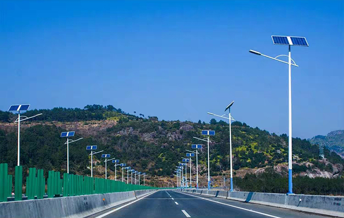 太阳能路灯 太阳能路灯厂家 乐竞·体育官方网站太阳能灯饰有限公司