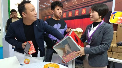 今年的古镇盏   ，CK-12是热闹非凡