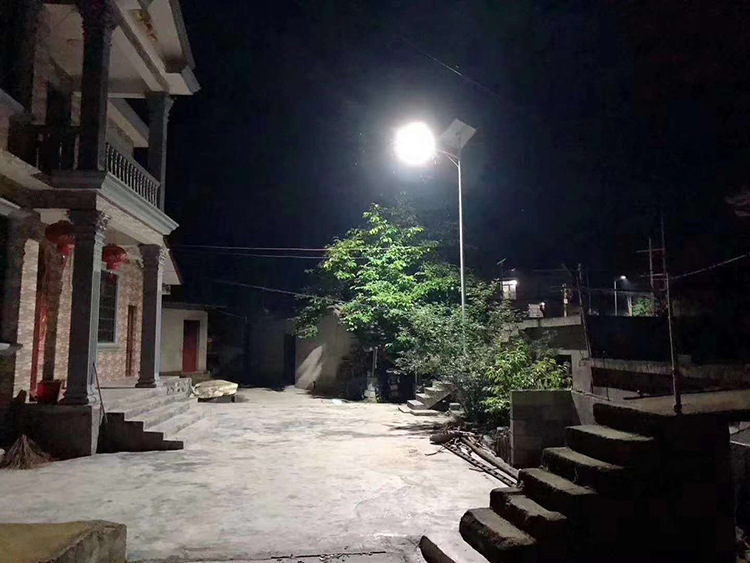 广东太阳能路灯_新农村太阳能路灯_乐竞·体育官方网站太阳能路灯厂家
