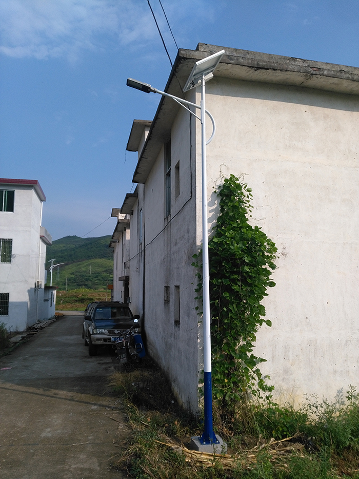 太阳能路灯 6米农村太阳能路灯 乐竞·体育官方网站太阳能灯饰有限公司